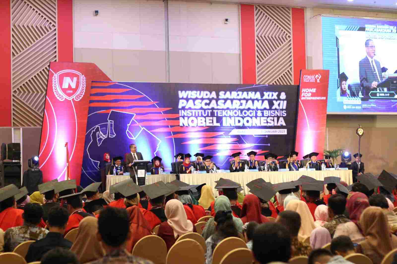Wisuda Institut Teknologi dan Bisnis Nobel Indonesia. (Dok/Institut Teknologi dan Bisnis Nobel Indonesia).