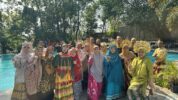 HUT ke-416 Kota Makassar, Warga Sekolah Islam Athirah Kompak Kenakan Baju Adat.