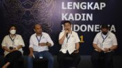 Ketua Umum Kamar Dagang dan Industri (Kadin) Indonesia Arsjad Rasjid Bersama Pengurus