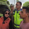 Bupati Gowa Husniah Talenrang Saat Menindaki Truk Bermuatan Material Melebihi Kapasitas