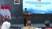 Mendes Yandri Saat Memberikan Arahan Dalam Acara Pelepasan Kepala Desa Dalam Kegiatan Seminar On Capacity Building For Indonesia Village di China