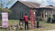 Mahasiswa KKN Unhas Edukasi Warga Desa Seppang Soal Sampah Lewat Plang Informasi