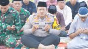 Pemkab Selayar dan Jajaran Forkopimda Serta Ribuan Masyarakat Melaksanakan Sholat Istiqosah, Sholat Gaib, dan Doa Bersama di Lapangan Pemuda Benteng, Senin (1/9/2025).