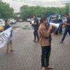 Gelar Aksi di Dinkes, Aliansi Rakyat Peduli Bekasi Tuntut Investigasi Dugaan Malpraktik RSUD CAM